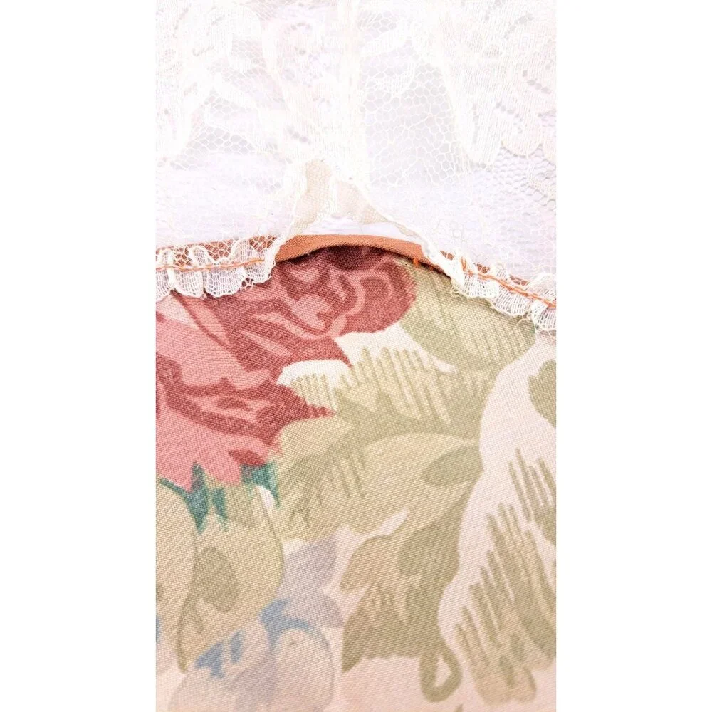 Lady Linda vintage lady